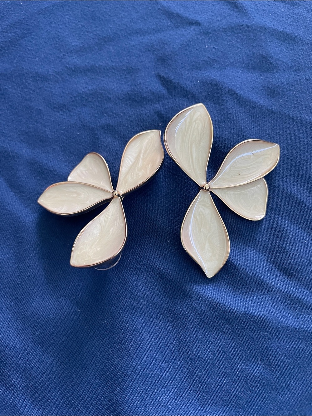 Anthropologie Cream Petal Flower Clip-On Earrings